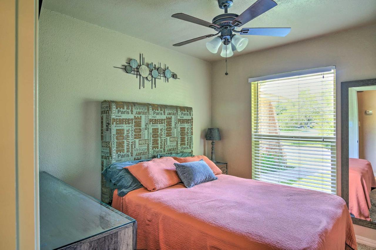 San Antonio Oasis With Hot Tub, Pool And Outdoor Bar! Vila Exterior foto